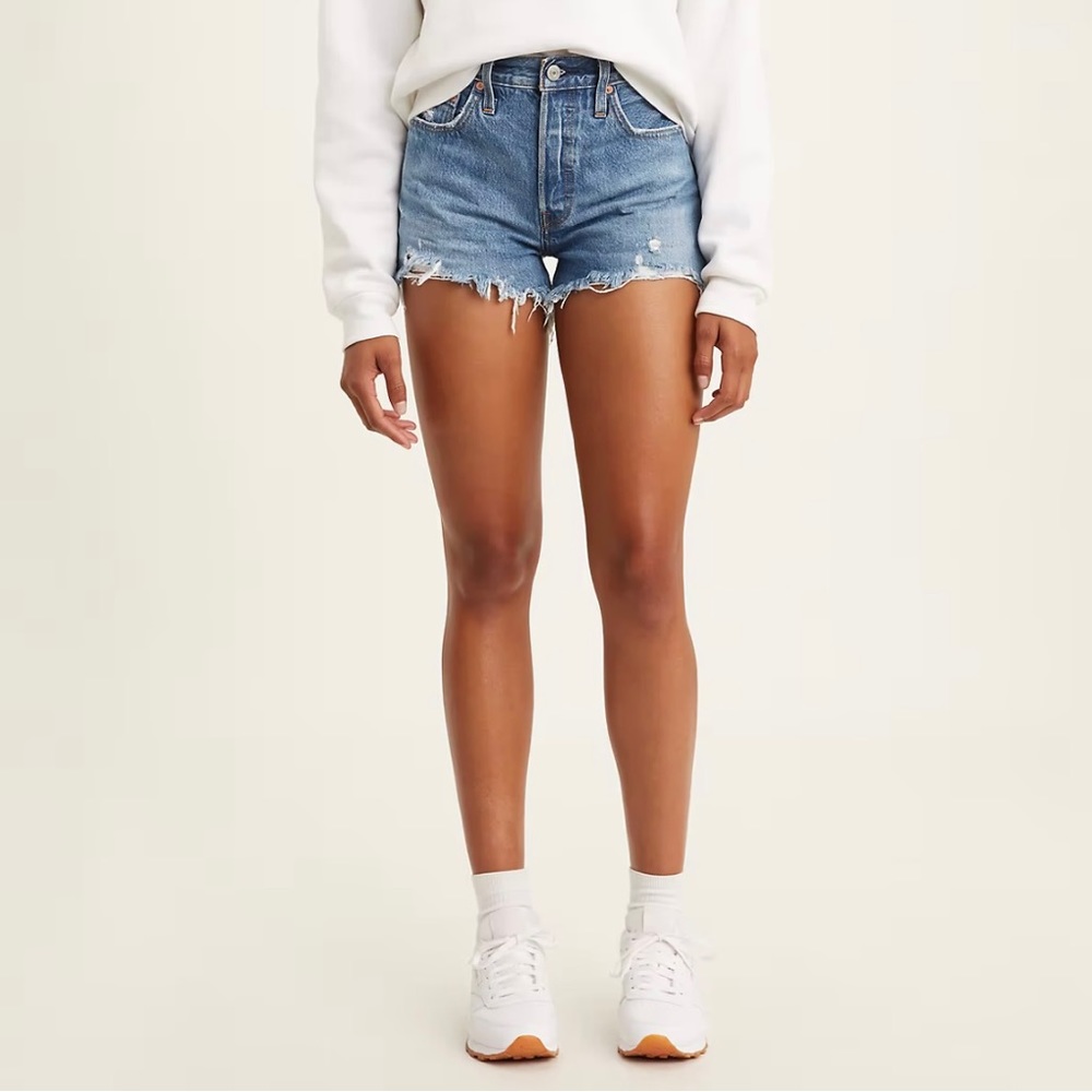 Levi’s 501 Cutoff Shorts, Size 24 Size 00, Tinted Denim Medium Wash
